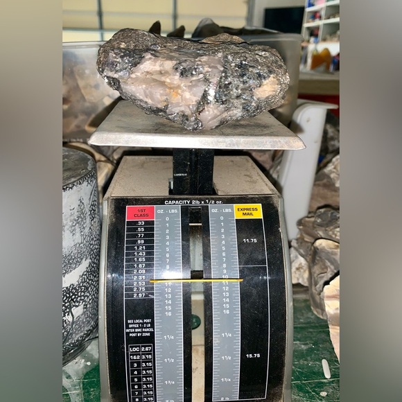 Quartz Rock 10 oz - Picture 8 of 9